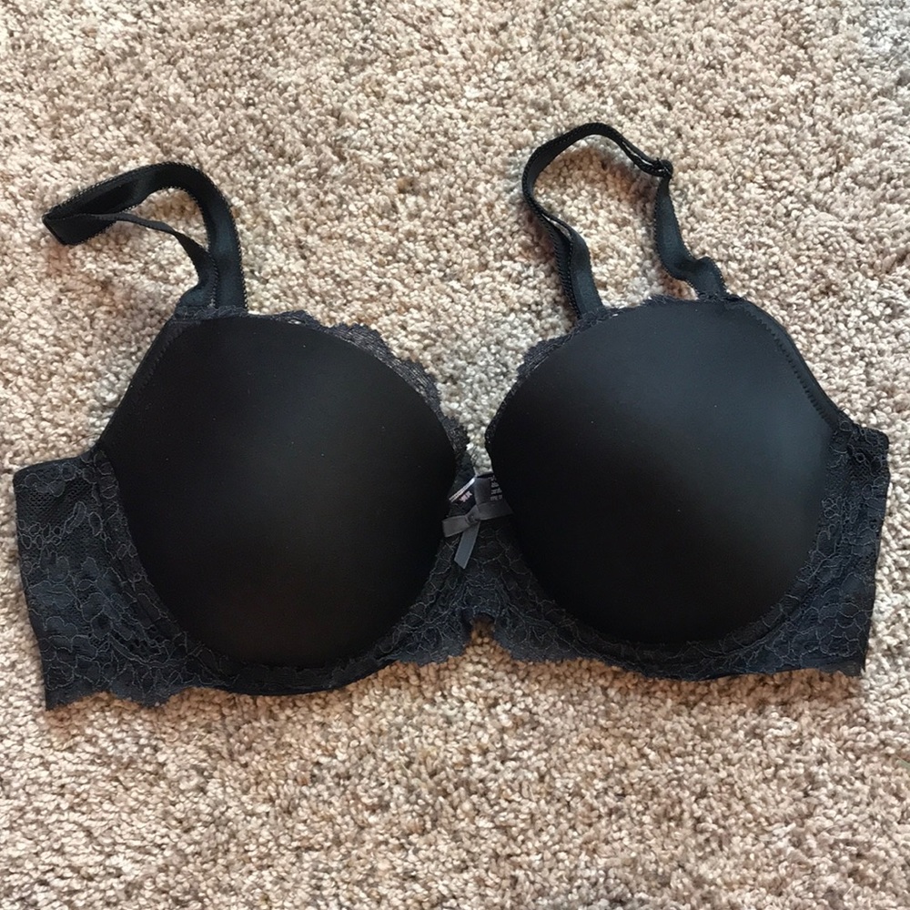 Victoria Secrete Bra size 34D